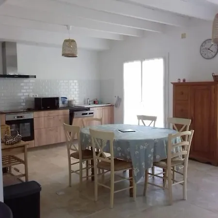 Maison*jardin*2 Min à Pied Du Centre Historique Hébergement de vacances
